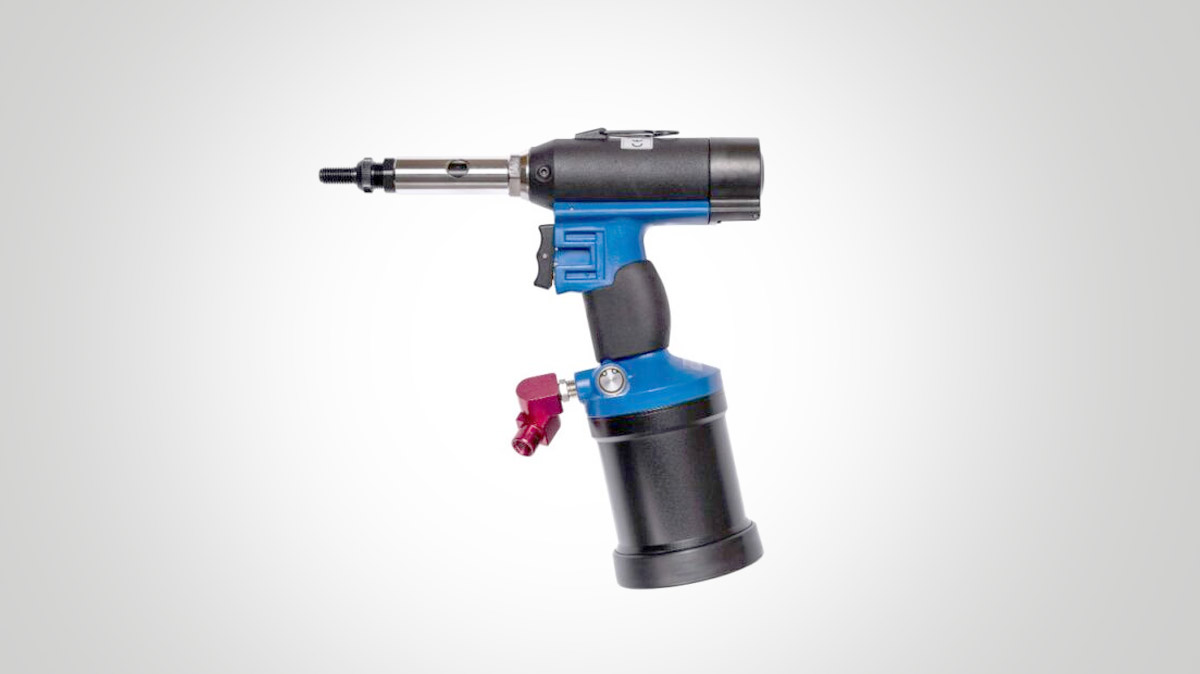 Jaka nitownica do nitonakrętek będzie prosta i niezawodna w użyciu? Zakupowe wskazówki